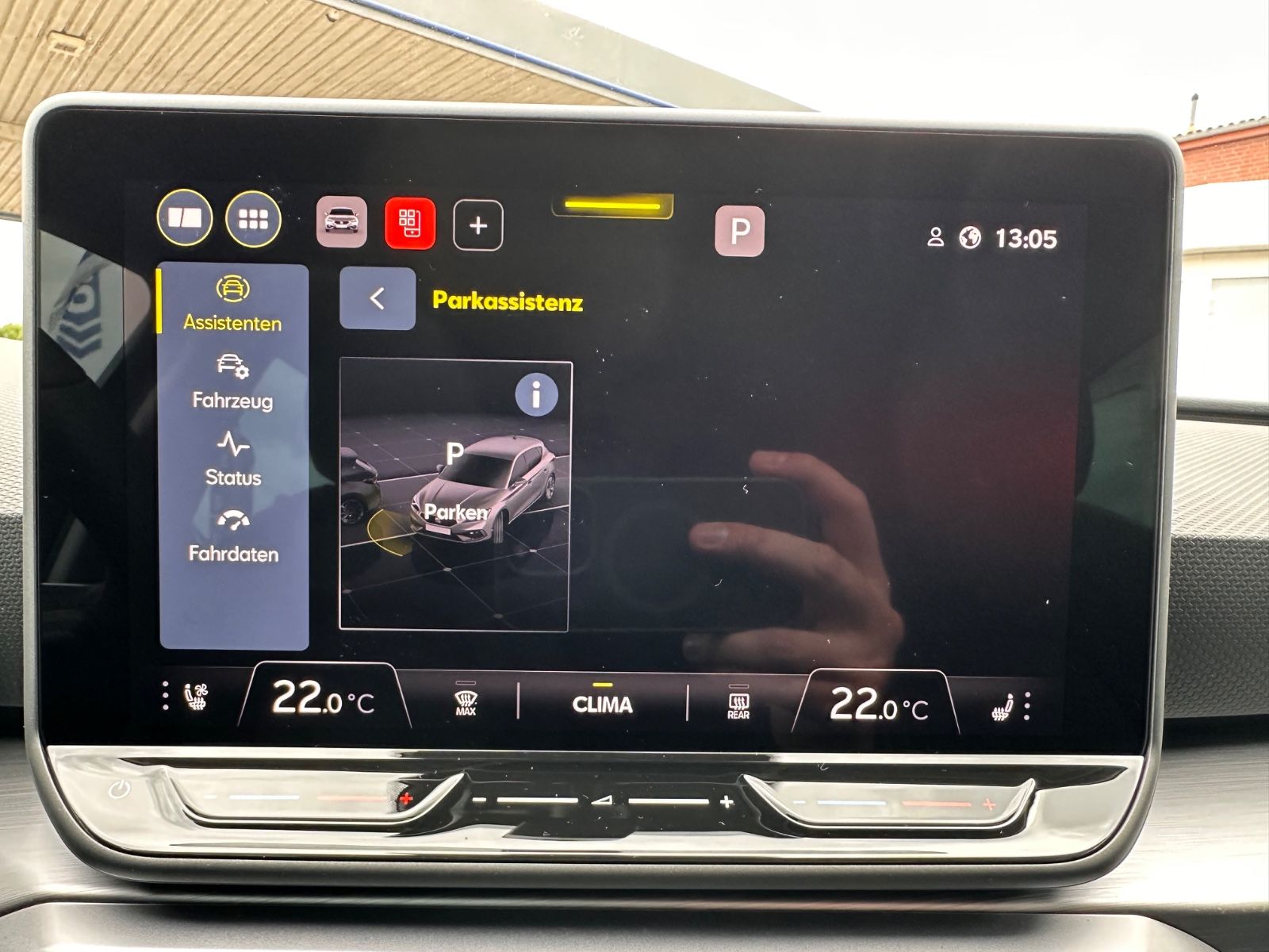 Fahrzeugabbildung SEAT Leon FR 1.5 eTSI LED/PDC/SHZG/RFK/APP
