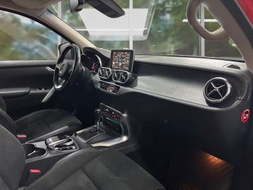 Mercedes X 250 - 9