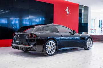صورة 6 لـ 2018 Ferrari GTC4LUSSO
