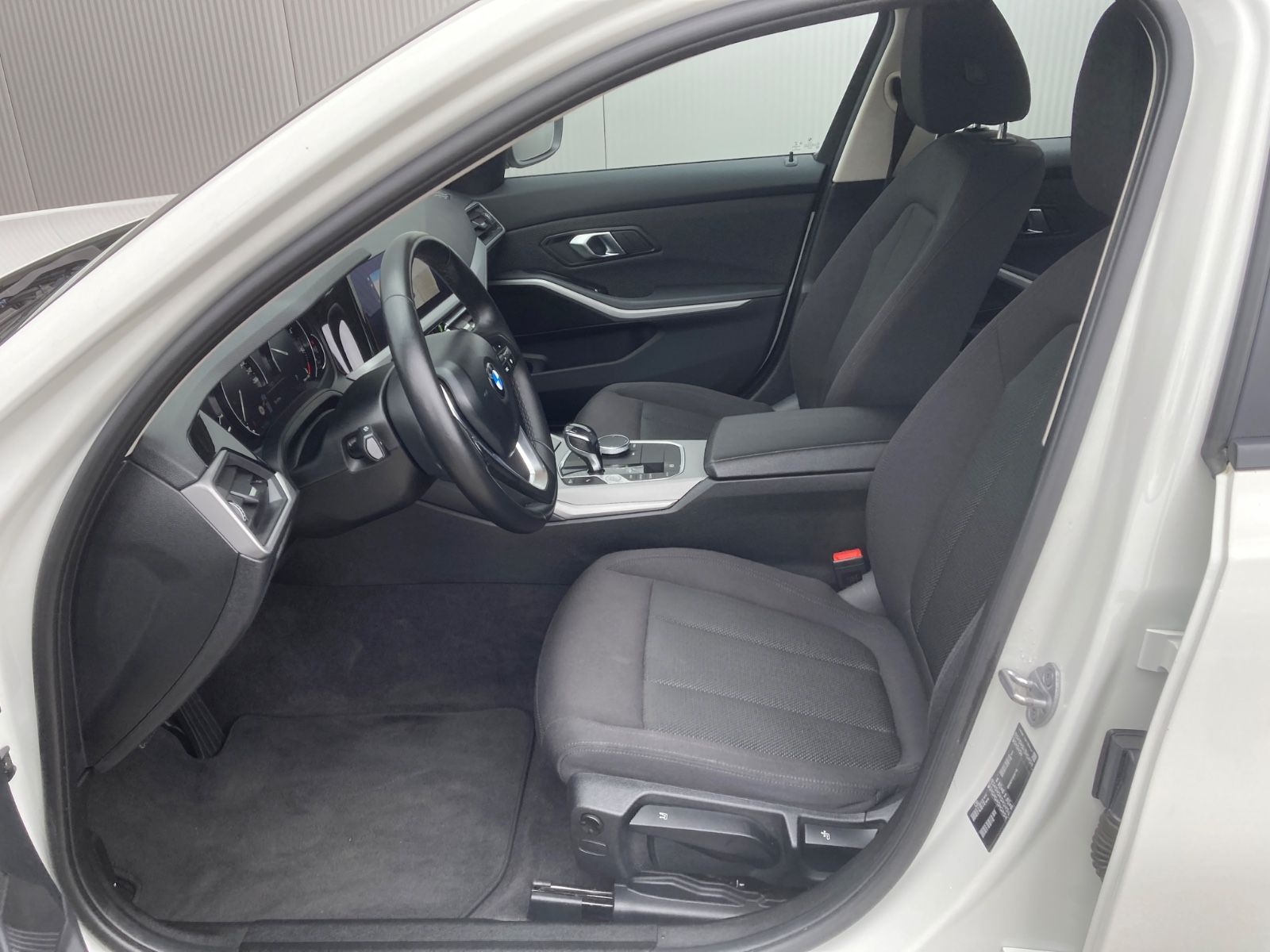 BMW 320d Touring *PDC*LED*Sitzheizung* foto 11