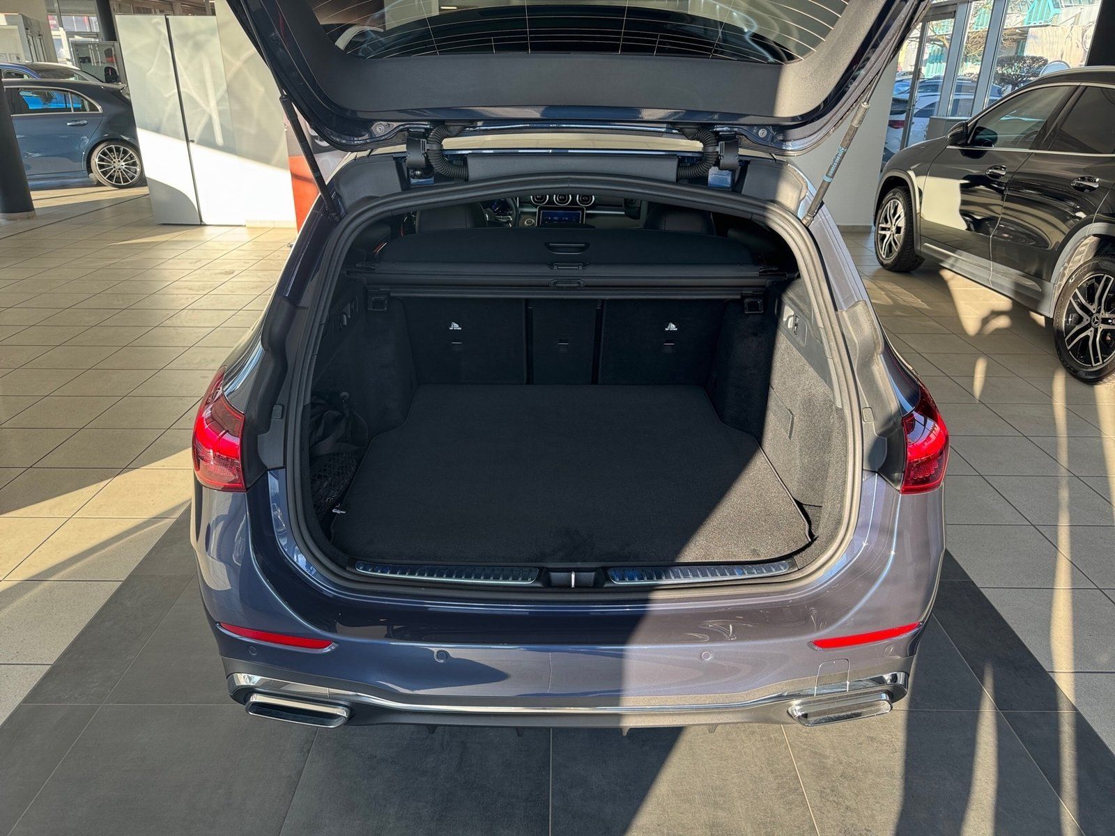 Fahrzeugabbildung Mercedes-Benz C 300 T d AMG*Distronic*360°*Digital-Light*AHK*