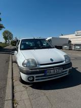 Renault Clio II 1.2 mit Klima - Renault Clio aus 2000: 1.2