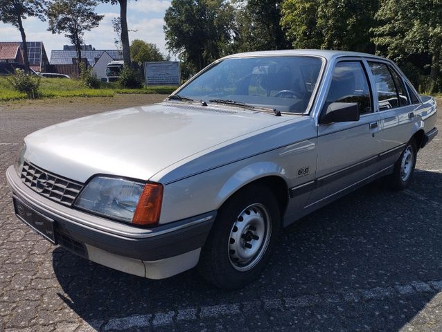 Opel Rekord E - GLS EXCLUSIV/Oldtimer/1,8l/läuft TOP