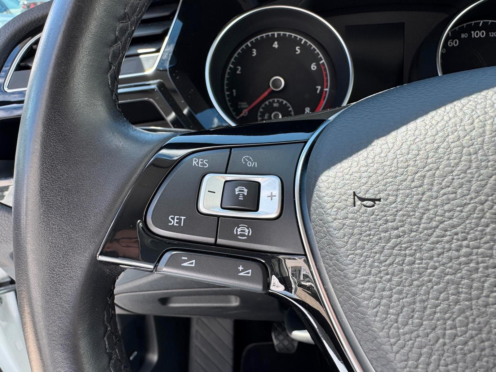 Volkswagen Touran Highline 1.5 TSI ACT OPF LED+NAVI+EasyOpe, миниатюра 27