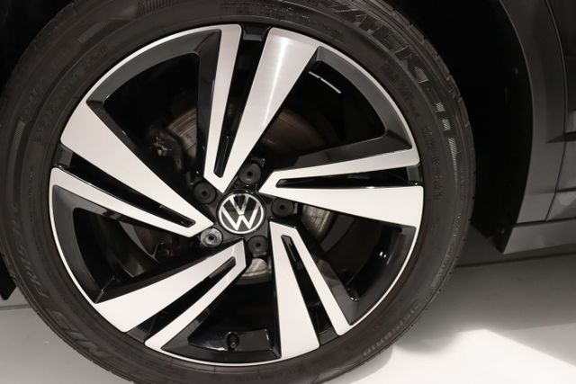 T-Roc Cabrio R-Line 1.5 l TSI 150PS DSG Kamera A