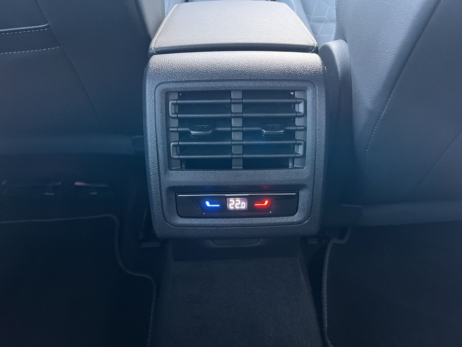 Golf VIII Goal 2.0 TDI DSG AHK*Navi*Kamera