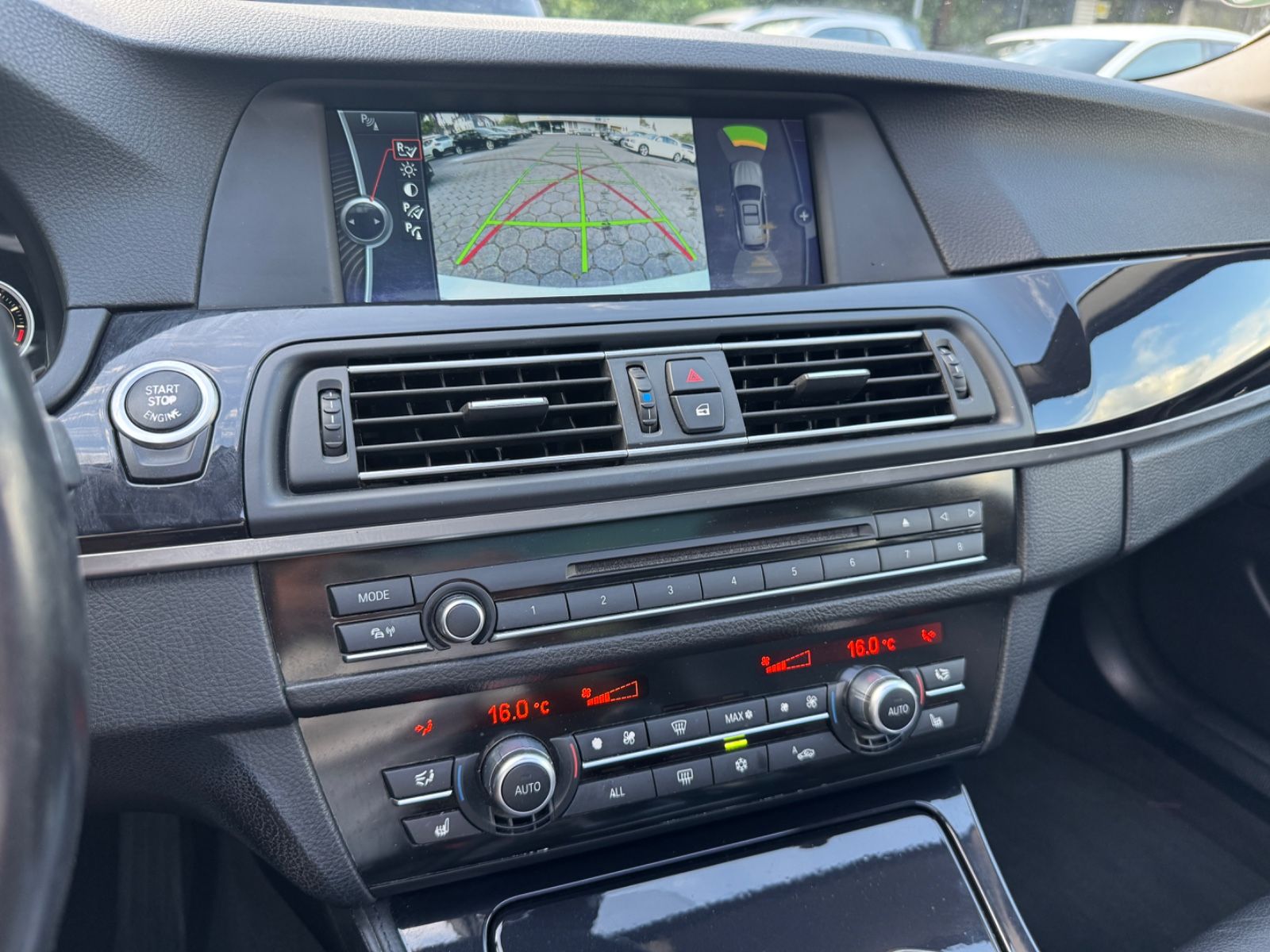Fahrzeugabbildung BMW 530d Touring*Pano*hinterachslenk*Vollausstattung