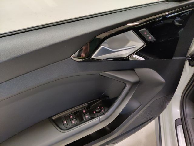 A1 allstreet 35 TFSI S tronic,Kamera,LED,Optik s