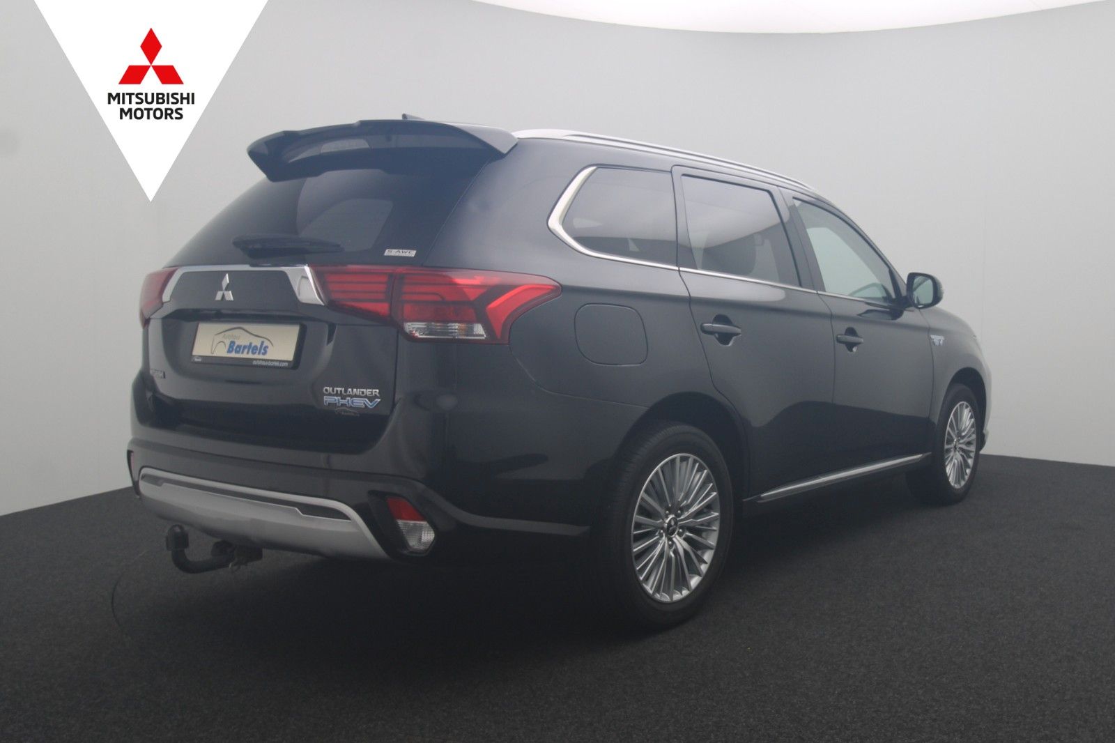 Fahrzeugabbildung Mitsubishi Outlander PHEV 2.4 Basis 4WD