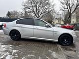 BMW 320 d Lim.GSD*XENON*MFL*KLIMA*17ZOLL*NAVI*TEMP - BMW 320 aus 2011: 320d