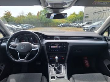 Volkswagen Passat Variant - 9