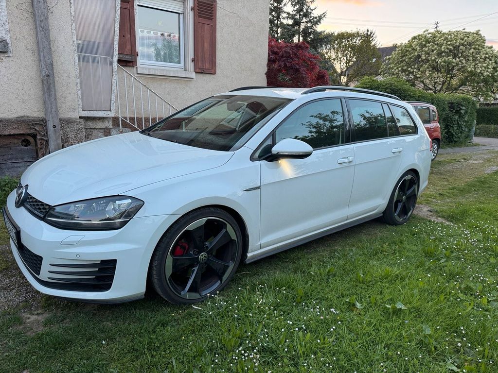 Image of Volkswagen Golf