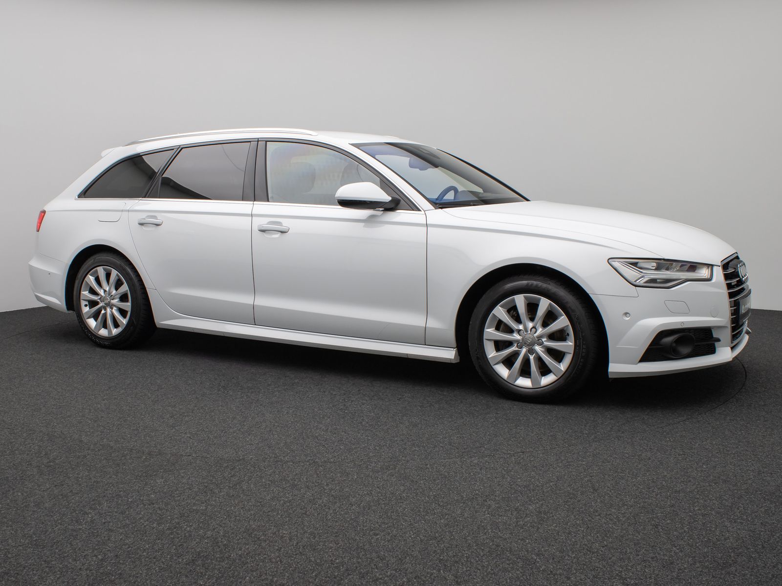 Fahrzeugabbildung Audi A6 Avant 3.0 TDI clean quattro Kamera BOSE AHK