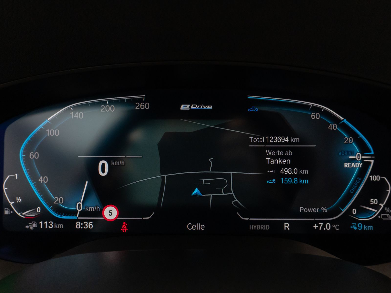 Fahrzeugabbildung BMW 530e Kamera Laser HUD DAB AHK Komfort AlarmLeder