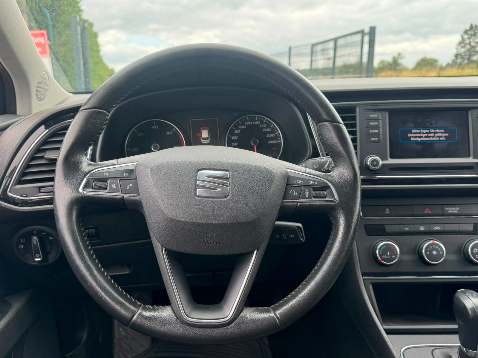Seat Leon 2015 — photo 11