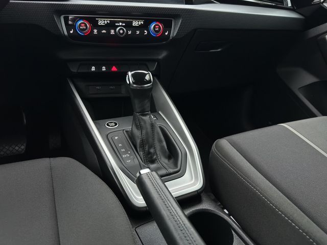 A1 Sportback 25 TFSI advanced S-tronic NAVI LED