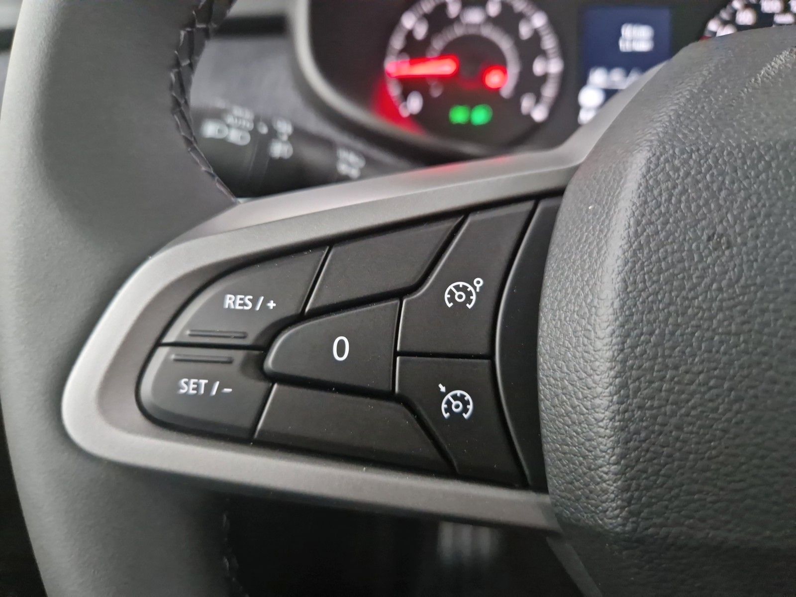 DACIA Sandero  Eco-G 120 Expression Winter Benzin&amp;Gas – Bild 26