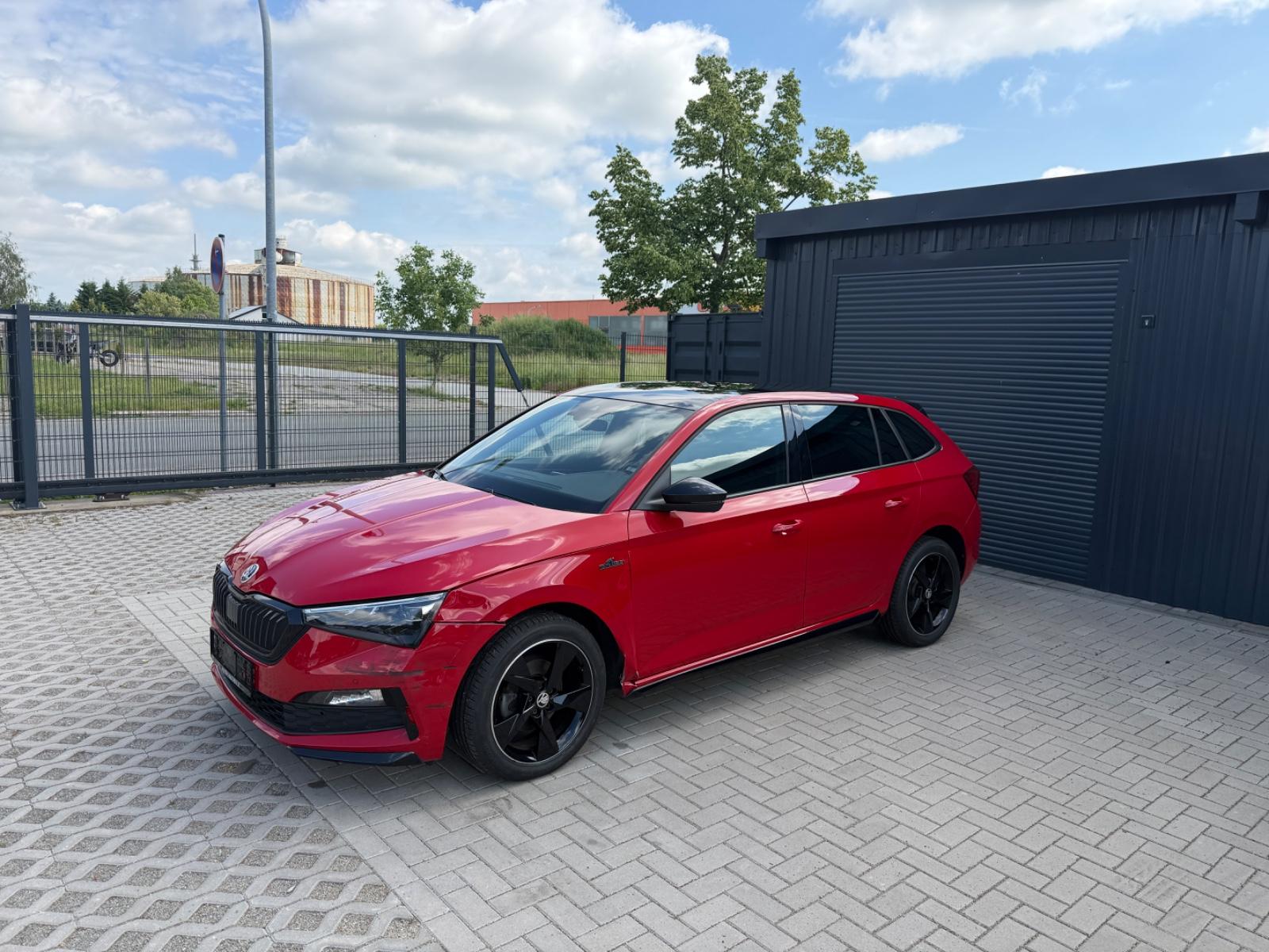 Skoda Scala Monte Carlo LED Navi Panorama TÜV neu