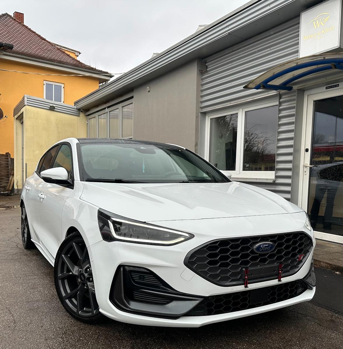 Ford Focus ST X*B&O*HUD*ACC*Pano