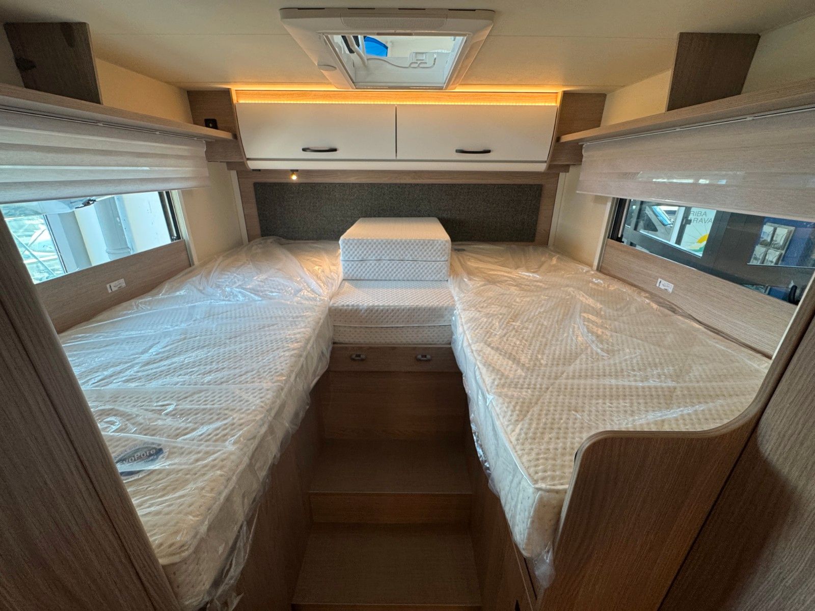 Fahrzeugabbildung Bürstner Lyseo Time Skyline 726 G SIE SPAREN  11.099€!