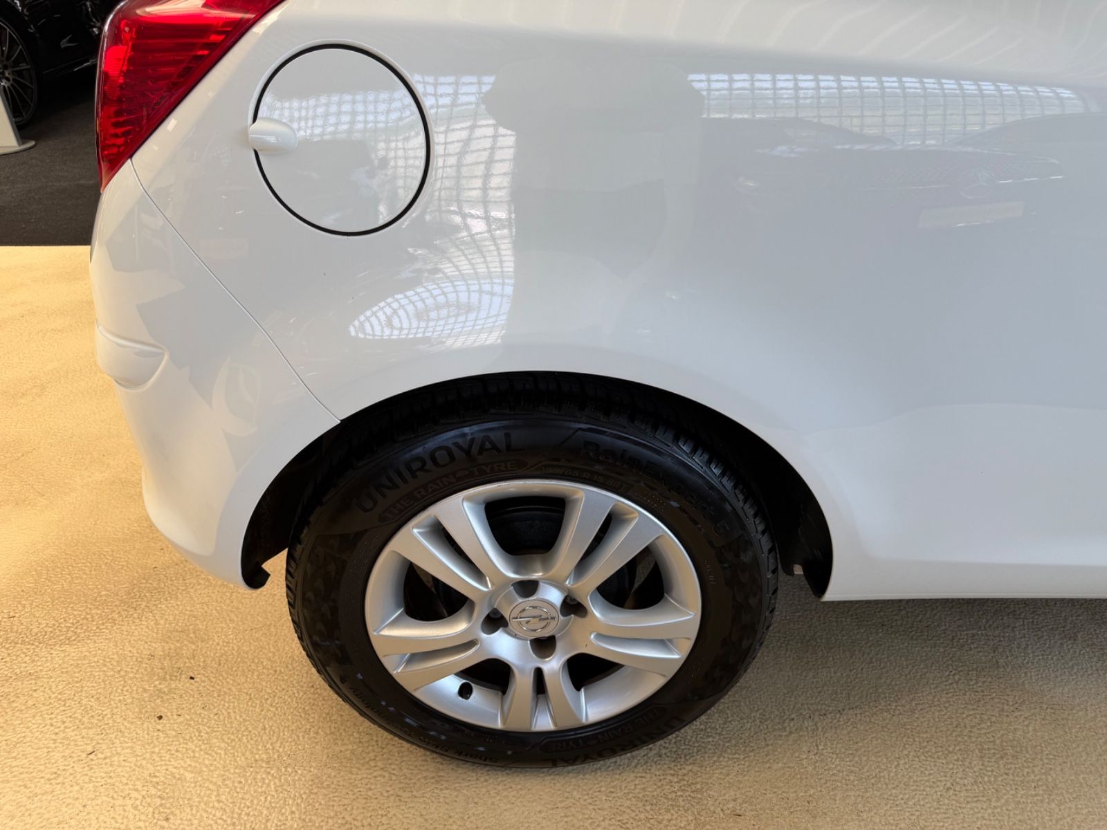 Fahrzeugabbildung Opel Corsa D Selection 1.4 *NUR 45.990KM*