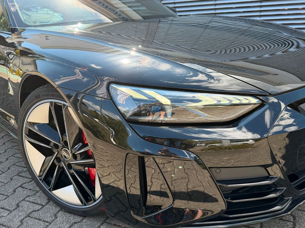 Image of Audi e-tron GT