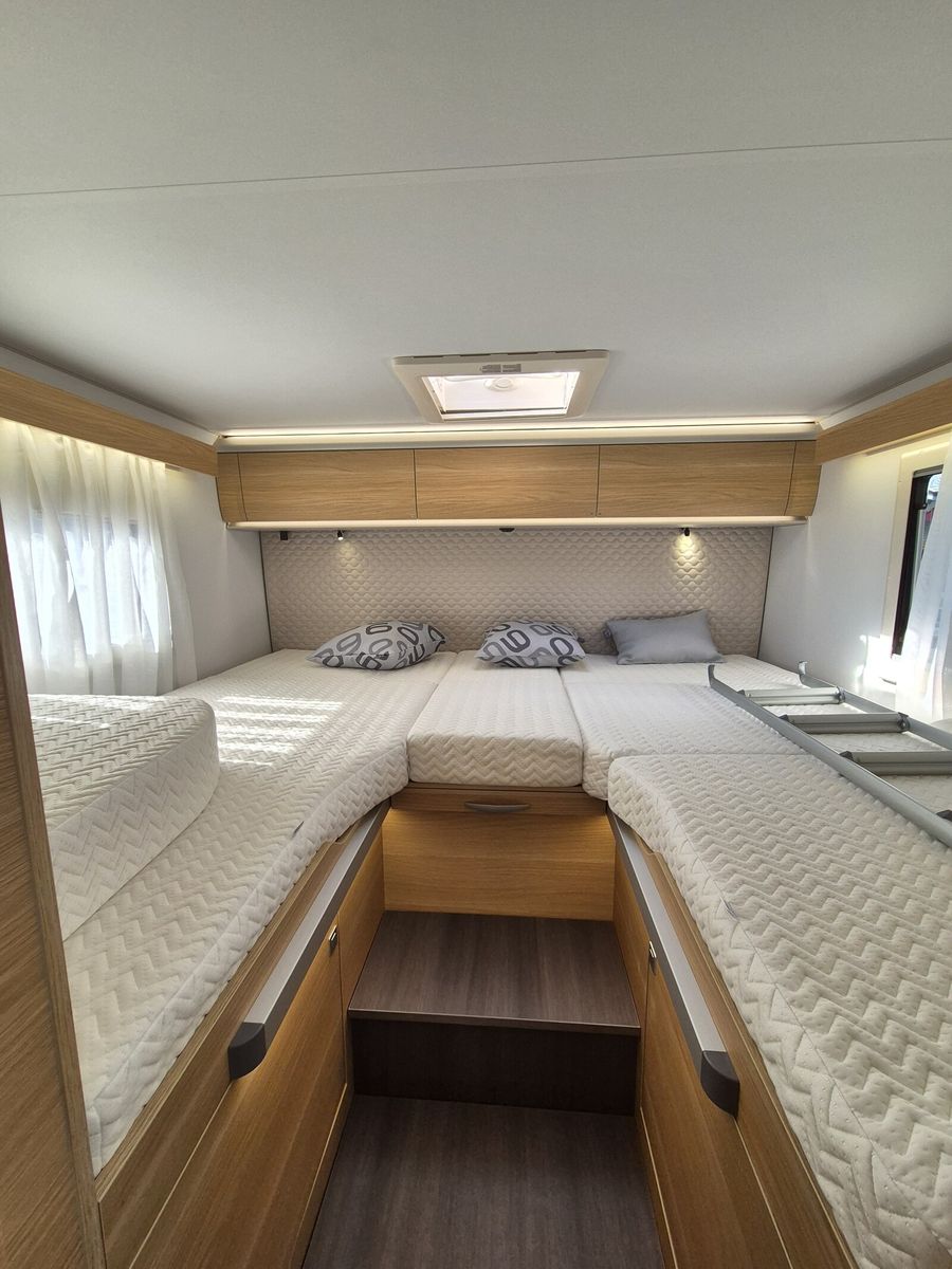 Fahrzeugabbildung Adria Matrix 670 SL 60Y Markise,Combi6E,MACHplus