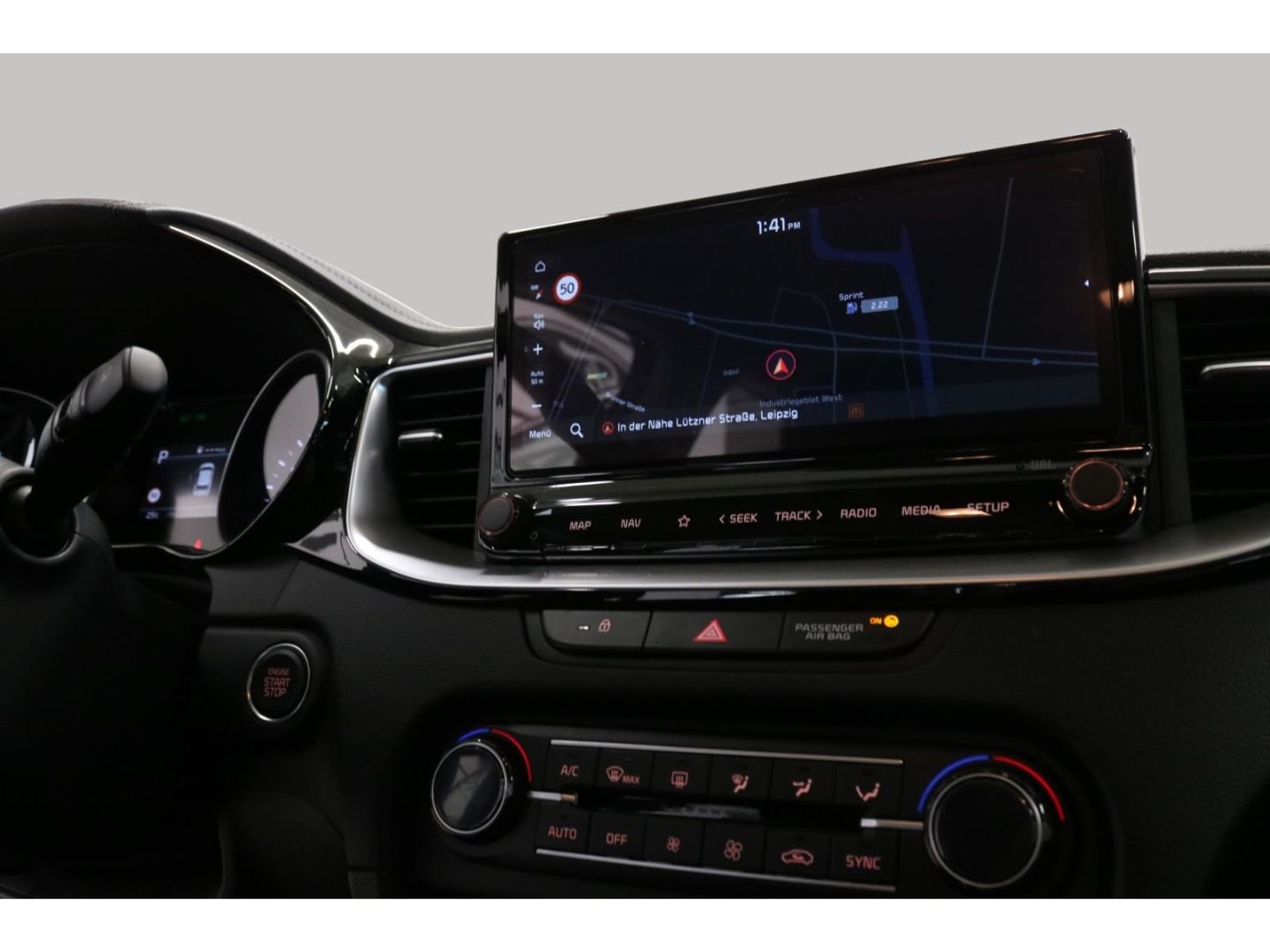 Fahrzeugabbildung Kia Ceed Spirit 1,5 Automatik Kamera Navi SHZ Tempom