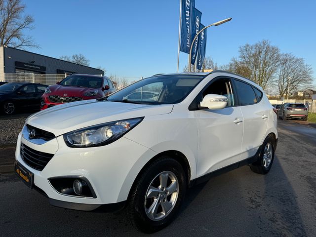 Hyundai ix35 2.0 2.HAND/KLIMAAUT/T.LEDER/ALU/AHK/SHZ/PDC