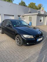 BMW 318i - Xenon, LCI Navi, Pano, Sitzheizung - BMW 318 in Oberhausen