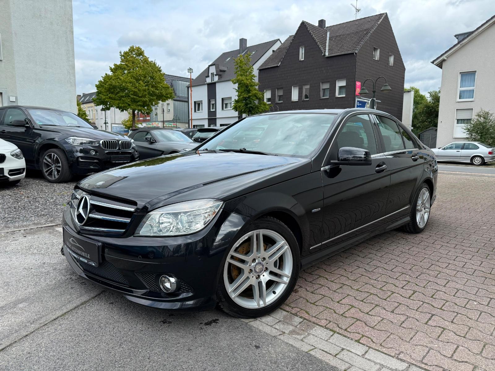 Mercedes-Benz C 180 CGI AMG BlueEfficiency 2.Hand*Leder*Garant