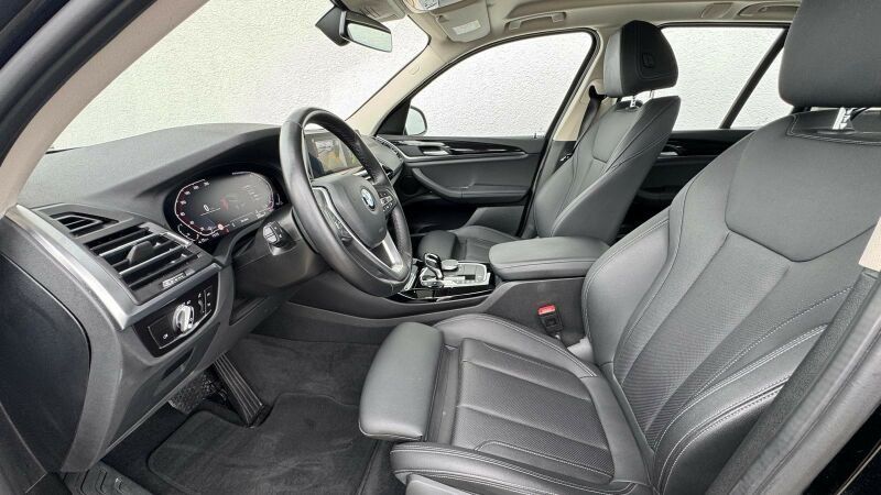 BMW X3 xDrive20d LED/HUD/DrivingAss/Memo/Shz LED/HUD foto 8