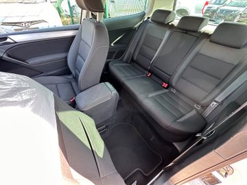 Volkswagen Golf - 12