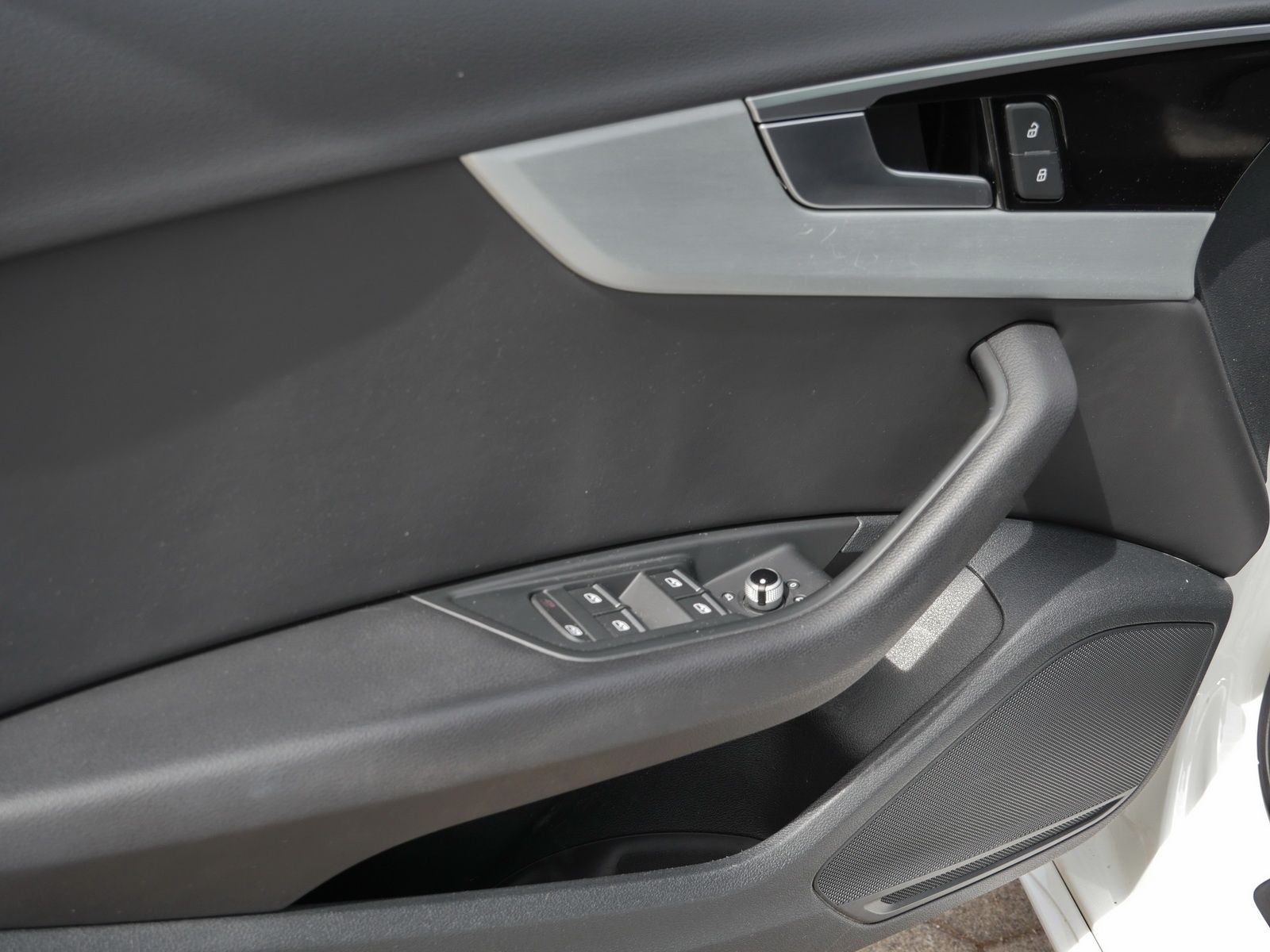 Audi A4 - Bild 21