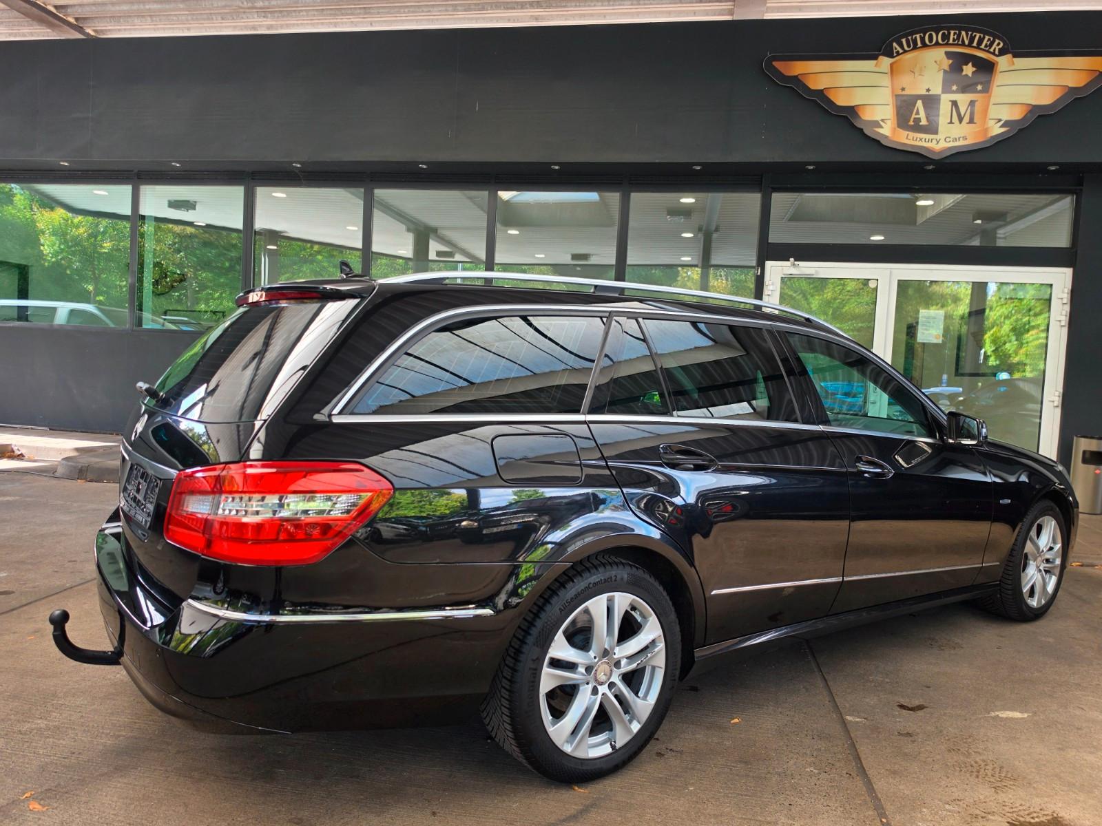 Mercedes-Benz E200 2011 — photo 6