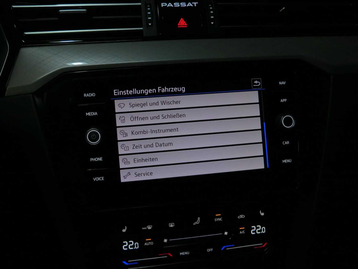 Volkswagen Passat Variant 2.0 TDI SCR DSG7 Business Navi