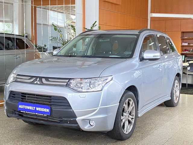 Mitsubishi Outlander 2.2 DI-D Instyle 4WD 7 Sitze