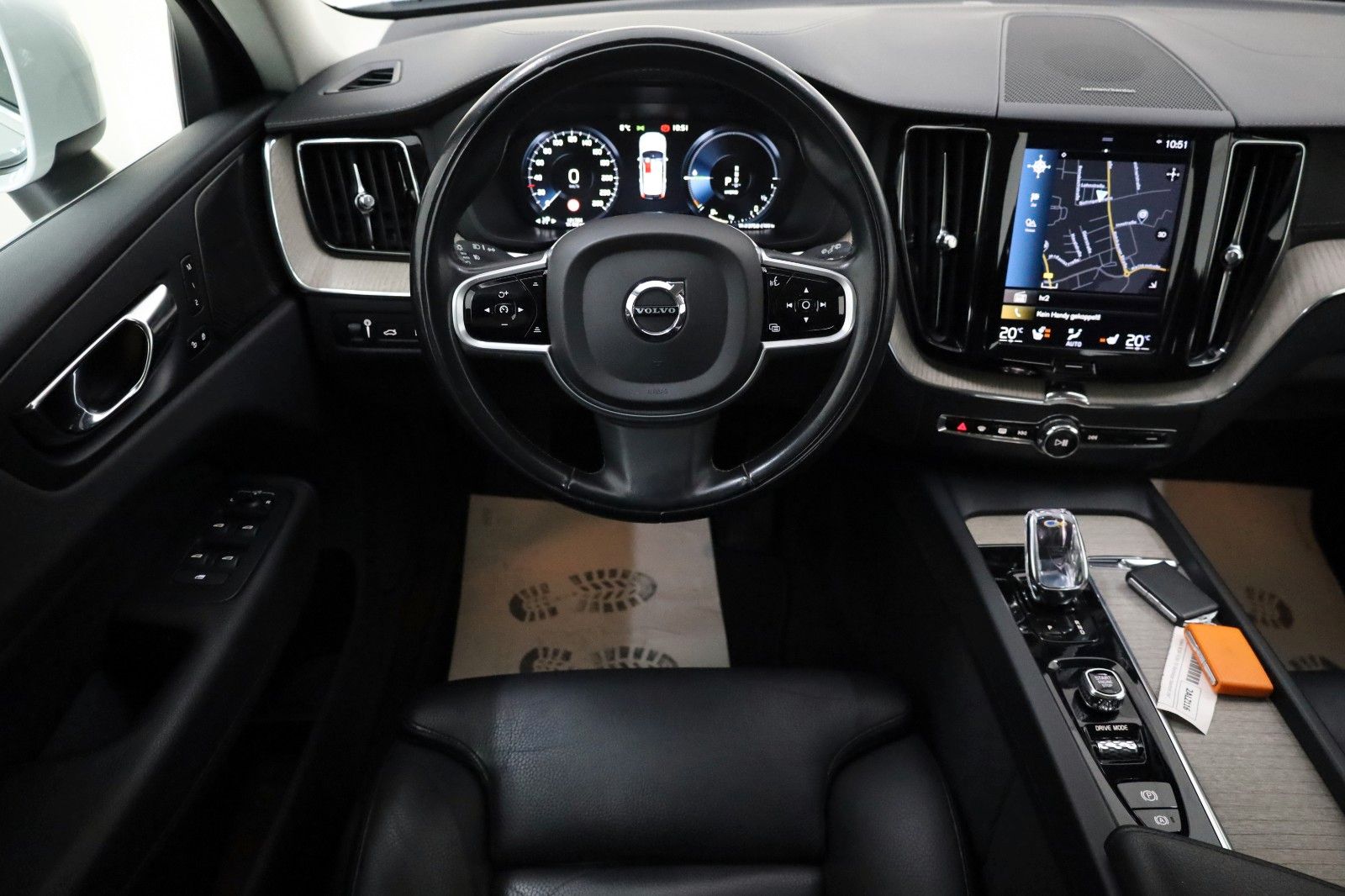 Fahrzeugabbildung Volvo XC60 Inscription T6 AWD,Leder,Kamera,Panoram,AHK