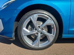 Fahrzeugabbildung Audi A3 Limousine 30 TDI advanced LED NAVI+ AHK 18"