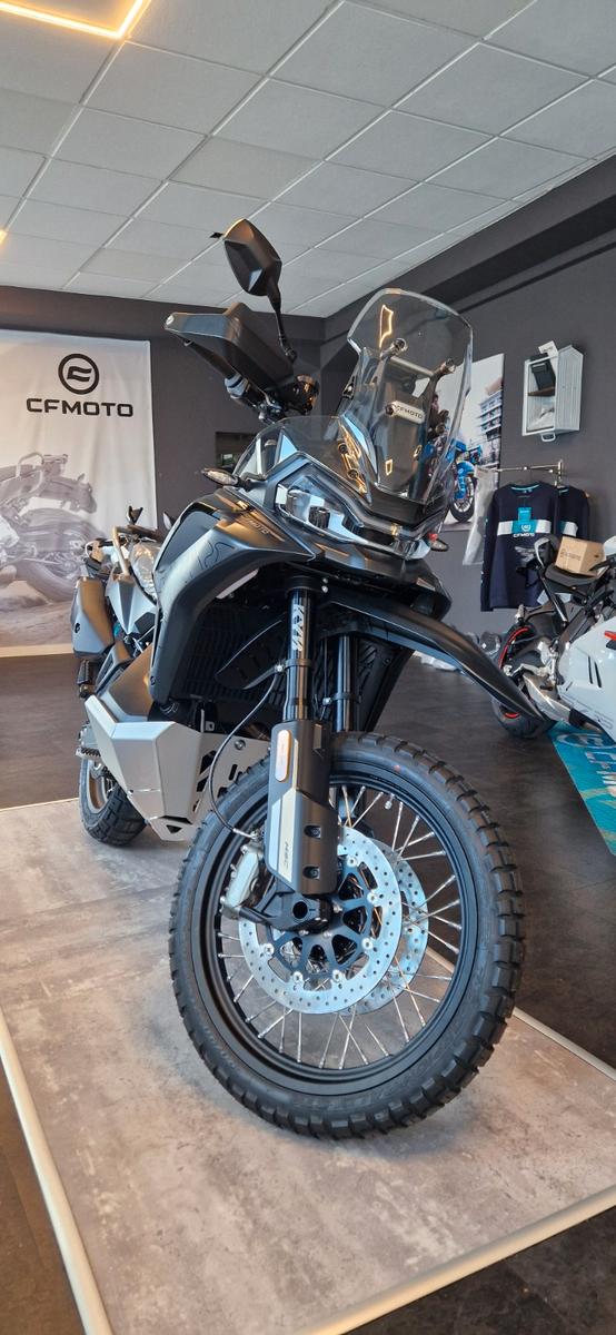 CFMOTO 1000 MT-X inkl. Zubehörkit