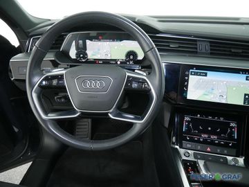 Audi Q8 e-tron - 11
