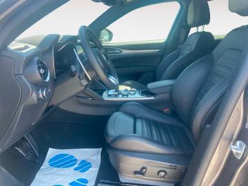 Alfa-Romeo Stelvio - 9