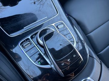 Fahrzeugabbildung Mercedes-Benz E 350d 4Matic AMG*Burmester*Airmatic*Distronic*