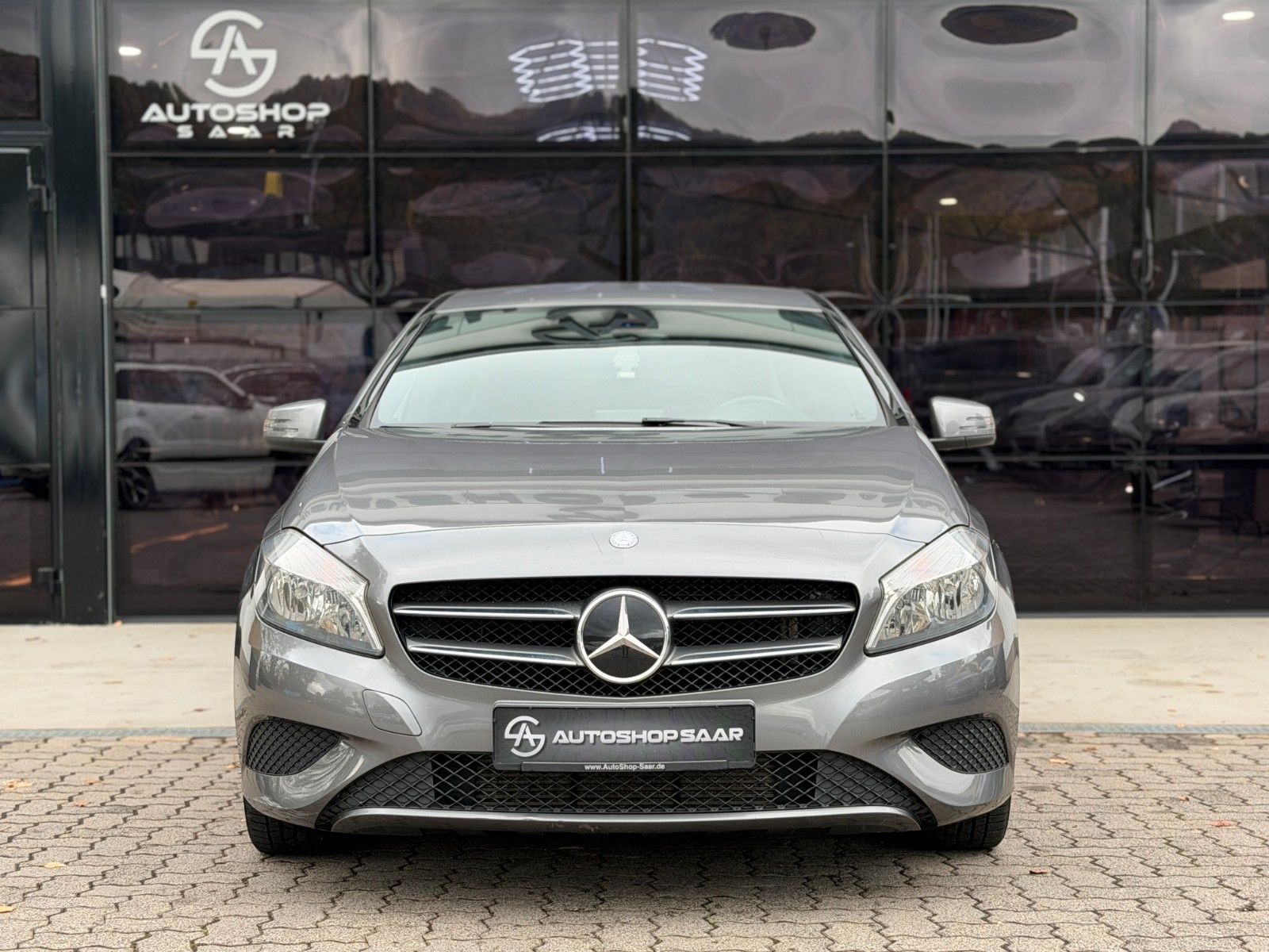 MERCEDES-BENZ A 180 A 180 CDI / d BlueEfficiency SHZ/NAVI – Ansicht 4