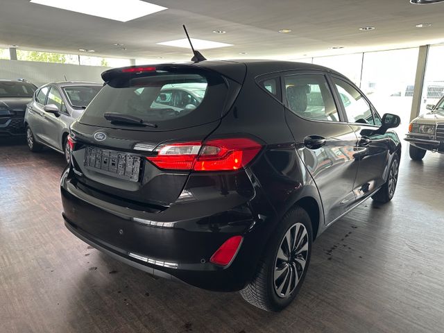 Fahrzeugabbildung Ford Fiesta Cool & Connect*PDC*SHZ*LED*CarPlay*1.H