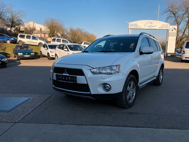 Mitsubishi Outlander Motion 4WD XENON KLIMA SHZ AUTOMATIK