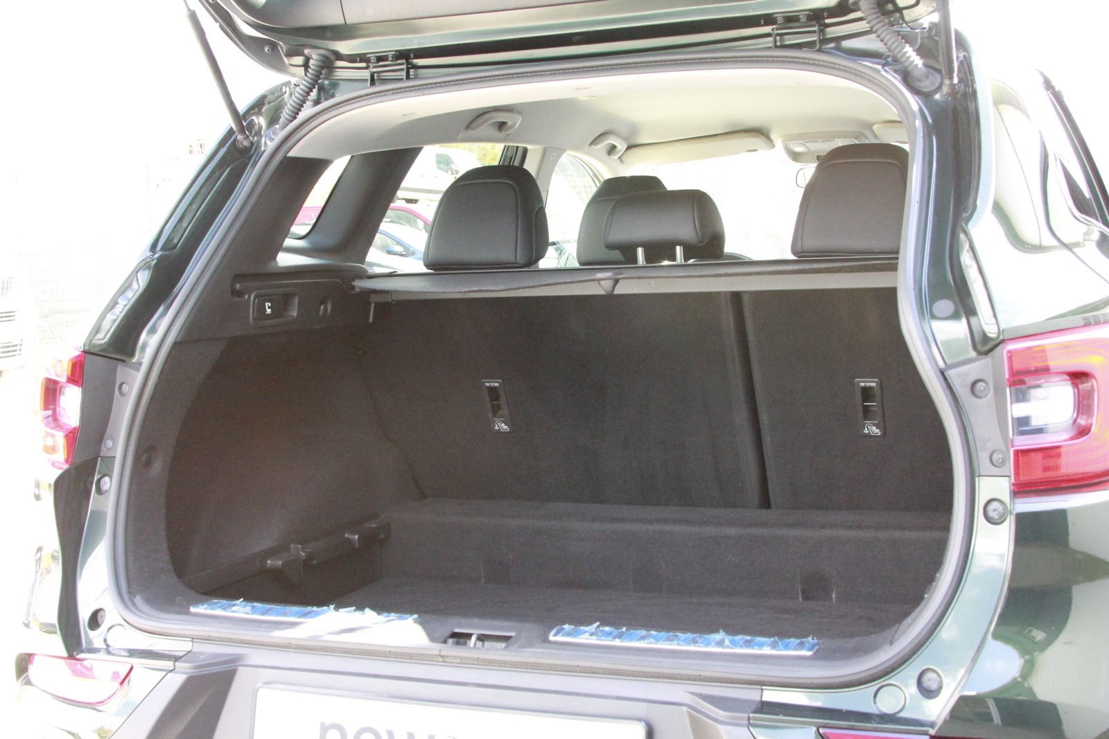 Fahrzeugabbildung Renault Kadjar LIMITED Deluxe TCe 140