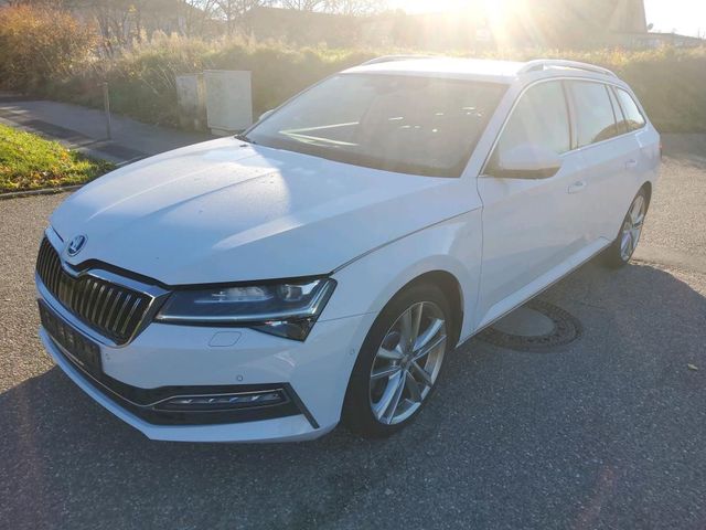 Skoda Superb Combi 2.0 TSI 4x4 DSG L&K+STANDH+PANO+ACC