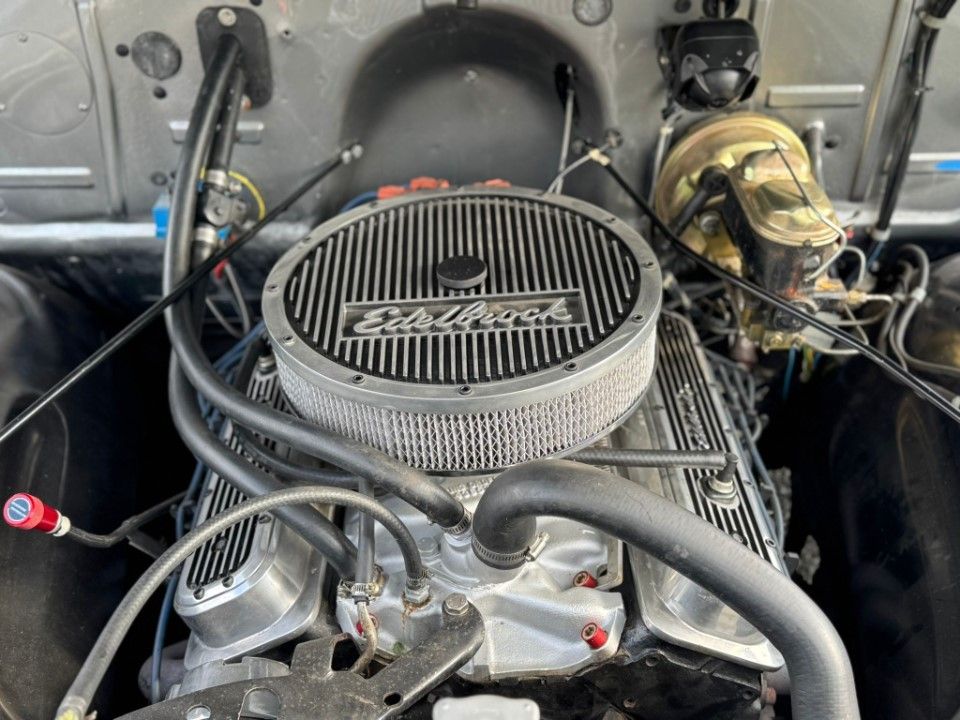 Fahrzeugabbildung GMC 3100 gut gemacht mit HU und H Zul.