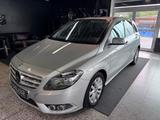 Mercedes-Benz B 200*AUTOMATIK*SPUR+TOTWINKELASSISTENT*MEMORY* - Mercedes-Benz B 200 in Essen